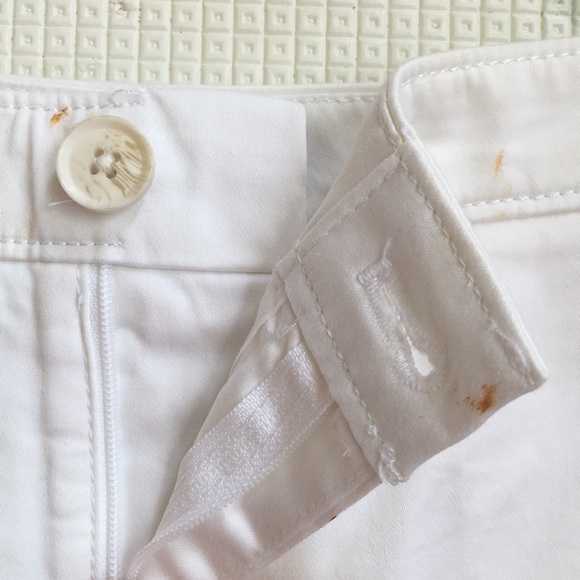 BANANA REPUBLIC | White Shorts - Picture 5 of 7